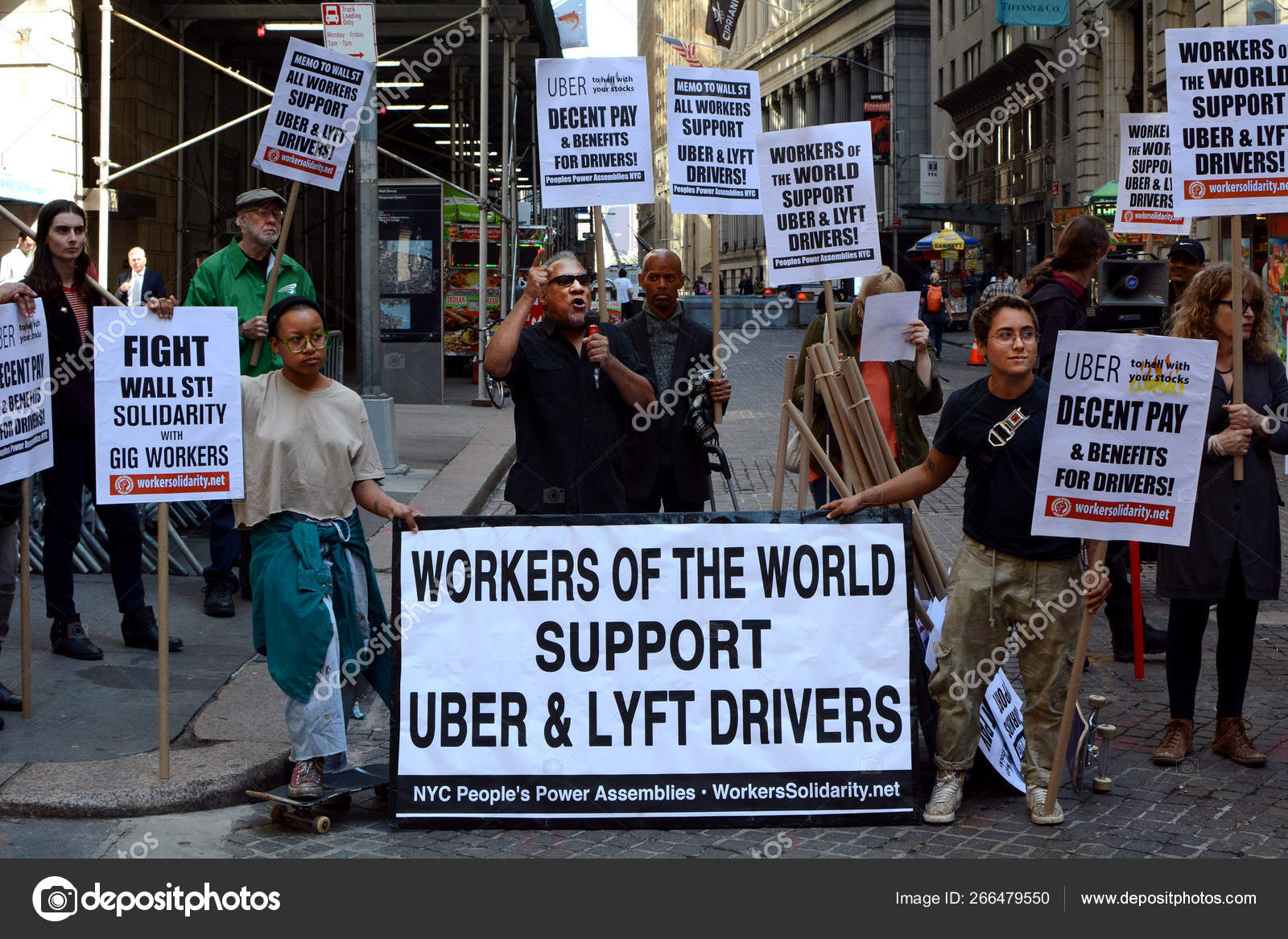 Uber Lyft Drivers Signs Strike Protesting New York Stock Exchange 