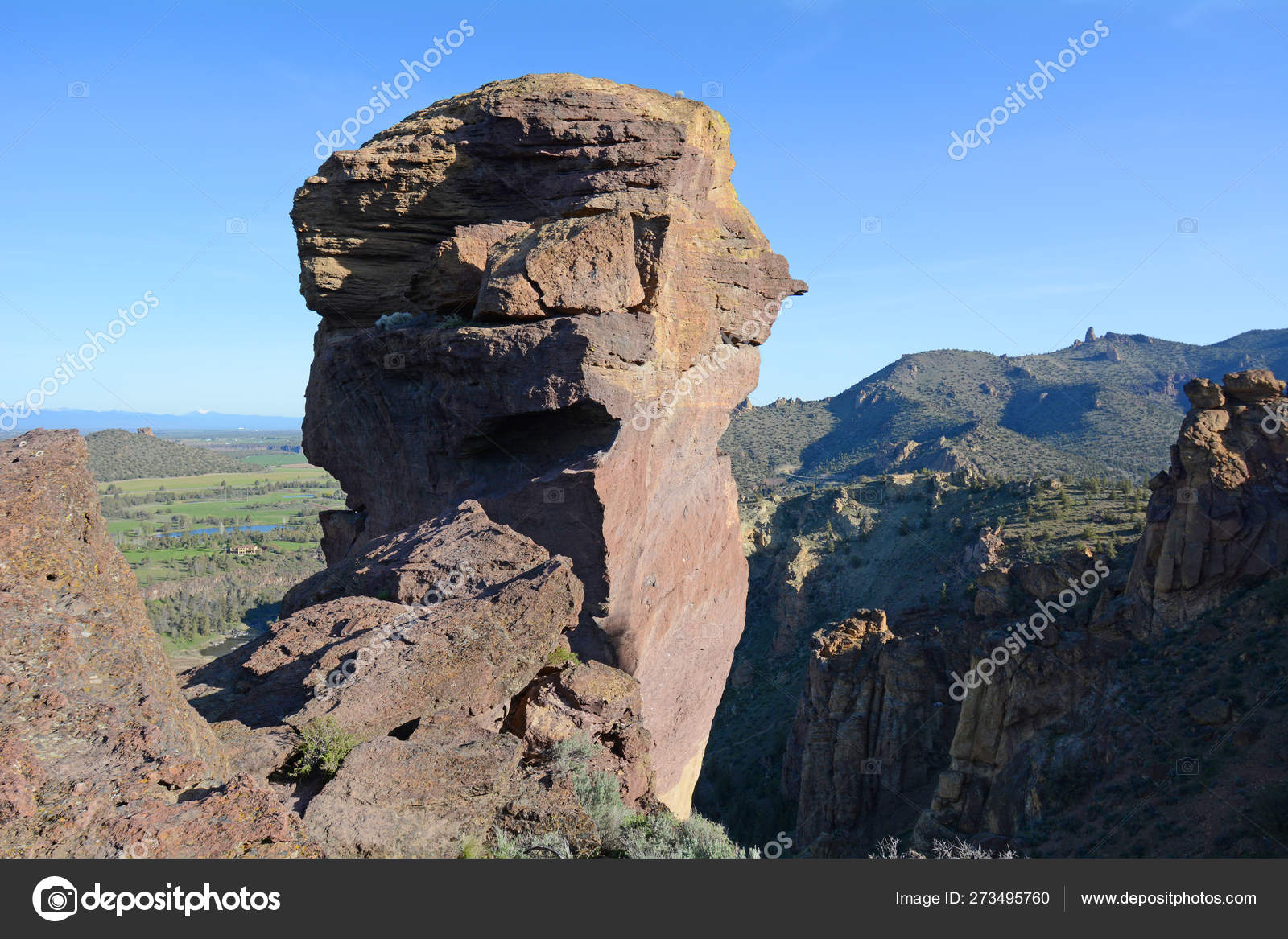 Back Monkey Face Smith Rock State Park Oregon Stock Photo Image By C Bkcory Back Monkey Face Smith Rock State Park Oregon Stock Photo Image By C Bkcory