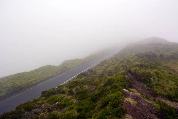 Autobahn En5 Nebel Auf Sao Miguel Auf Den Azoren — Stockfoto