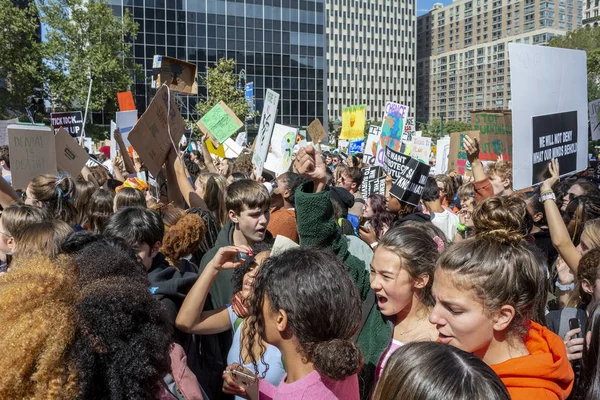 Protestantes Estudantis Gritando Greve Climática Foley Square Nova York Eua — Fotografia de Stock