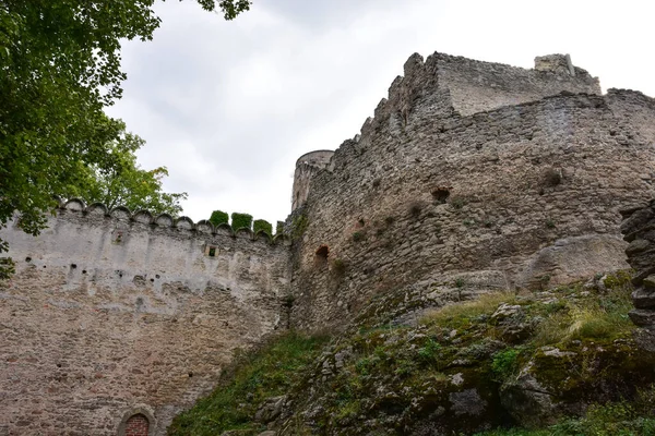 Polonya Nın Karkonosze Milli Parkı Ndaki Chojnik Şatosunun Kalıntıları — Stok fotoğraf