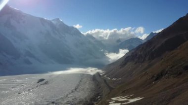 Beautiful mountains of the Caucasus. Fog in the mountains. Glacier /   .   . 
