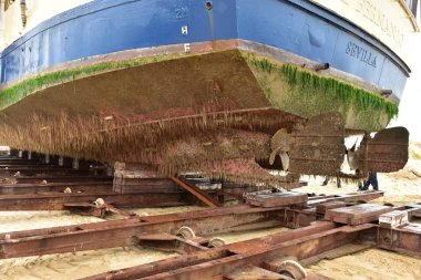 Astilleros de sanlucar de barrameda, Cadiz dondereparan barcos