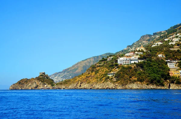 Felsige Küste Des Mittelmeeres Zwischen Städten Amalfi Und Positano Golf — Stockfoto