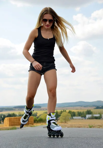 Teenage Girl Roller Skates Inline Skating Road — Stock Photo, Image