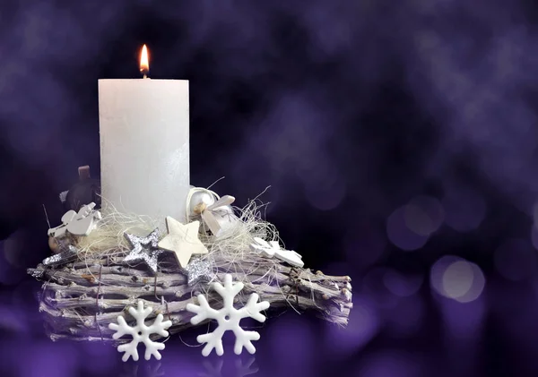 Decoraciones Navideñas Forma Estrella Copo Nieve Con Vela Encendida — Foto de Stock