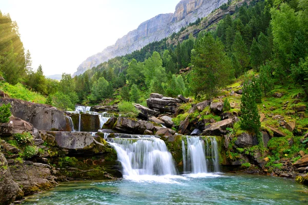 Cachoeira Ordesa Parque Nacional Monte Perdido Montanha Dos Pirinéus Província — Fotografia de Stock