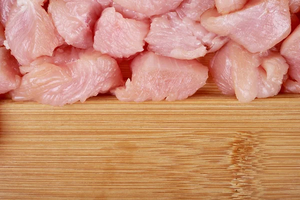 Çerçeve taze sebze ve ahşap zemin üzerine diyet et. Tablo kopya alanı ile sağlıklı doğal gıda. Üstten Görünüm, mockup tarifi veya menü maddeleri yemek