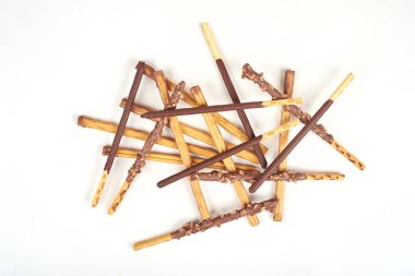 Çikolata Bisküvi izole üzerinde beyaz arka plan sopa.