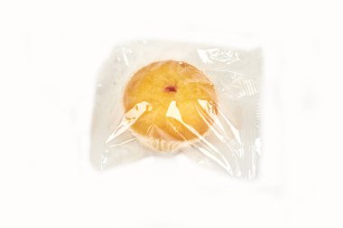 Şeffaf Ambalaj, beyaz bir arka plan üzerinde paketlenmiş muffins.