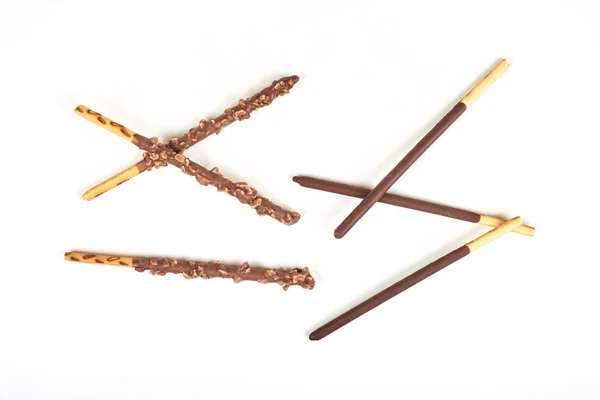 Schokoladenkeks-Stick isoliert auf weißem Hintergrund. — Stockfoto