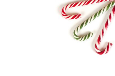 Beyaz arka planda izole edilmiş Noel şeker kamışı.