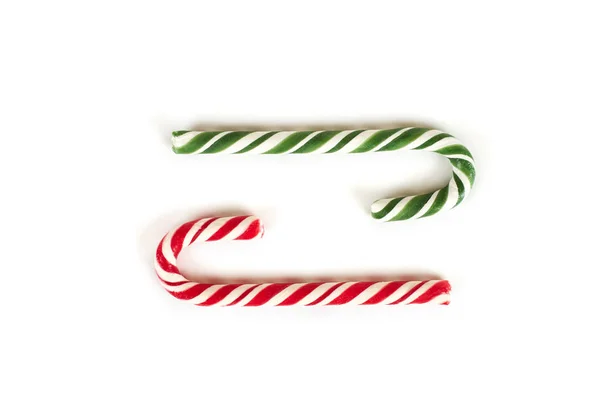 Kerstmis candy cane geïsoleerd op witte achtergrond. — Stockfoto