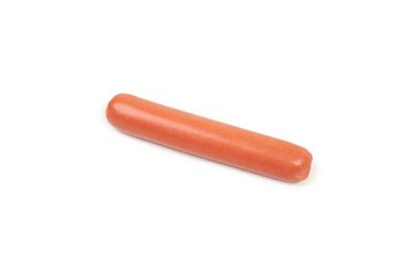 Beyaz arka plan üzerinde izole taze sosis haşlama