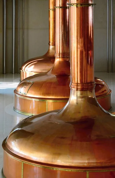 Вид Пивоварний Інтер Традиційним Бродінням Мідних Кажанів — стокове фото