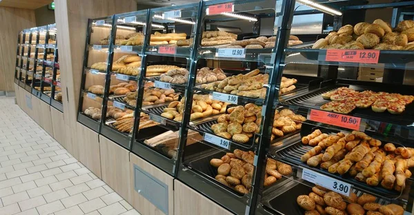 Prague République Tchèque Janvier 2019 Section Boulangerie Supermarché Lidl Lidl — Photo