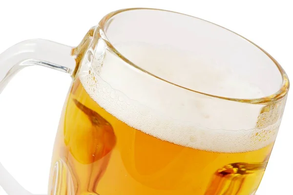 Повна Чашка Пива Піною Ізольована Білому Тлі — стокове фото
