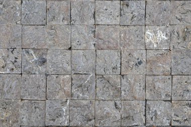 Granit taşlarla döşenmiş eski bir yol