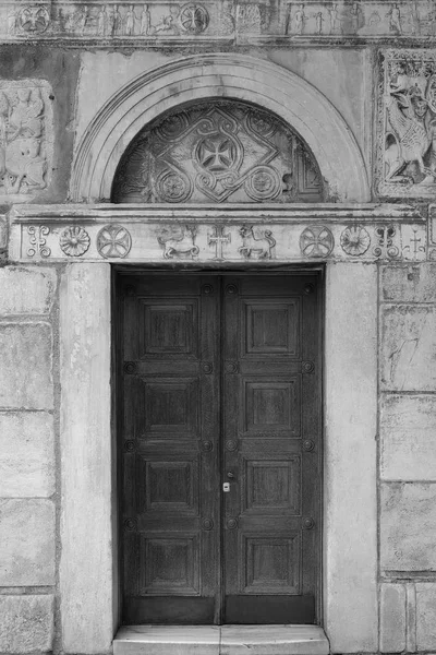 Puerta Madera Antigua Vintage —  Fotos de Stock