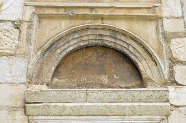 Antik tapınak dekor unsurları