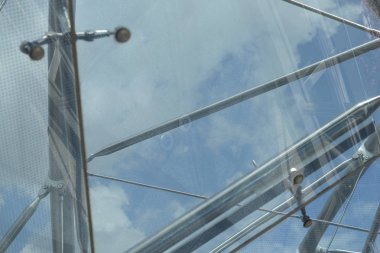 Mimari arka plan. Örümcek cam sistemi unsurları bağlantı elemanları