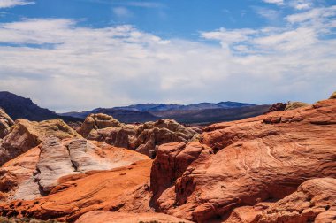 renkli kaya oluşumları
