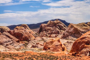 renkli kaya oluşumları