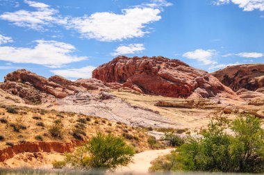 renkli kaya oluşumları