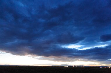 Günbatımı Arizona üzerinde