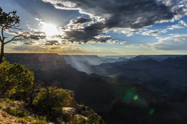 Büyük Kanyon 'da gün batımı