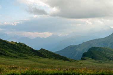 Passo di Giau, İtalyan Dolomites gün batımında