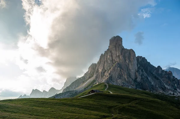 Sonnenuntergang am Passo di Giau in den italienischen Dolomiten — Stockfoto