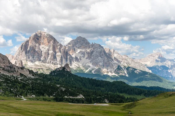 Berglandschap van de Italiaanse Dolomieten — Stockfoto