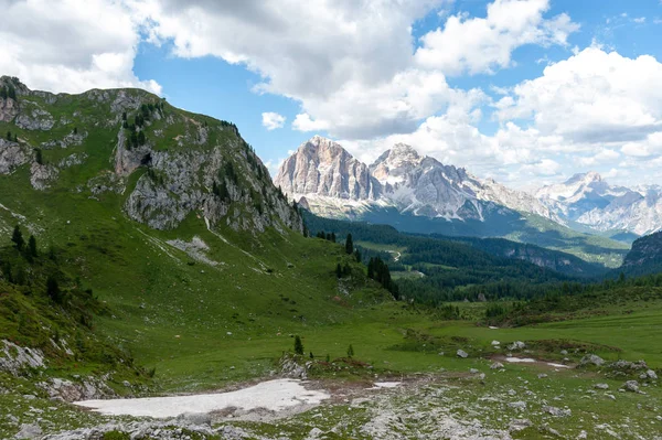 Berglandschap van de Italiaanse Dolomieten — Stockfoto