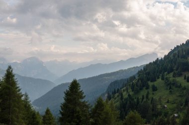 Yaz aylarında Dolomites