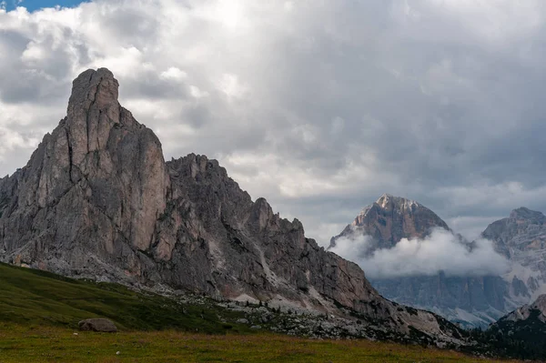 Tramonto al Passo di Giau, nelle Dolomiti italiane — Foto Stock