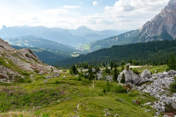 Mountain Scene in the Italian Dolomites — Stock Photo, Image