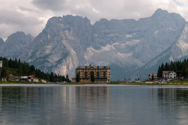 Lake Misurina in the Italian Dolomites — Stock Photo, Image
