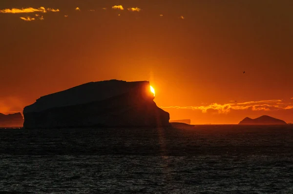 Pôr do sol sobre o mar de Weddell — Fotografia de Stock