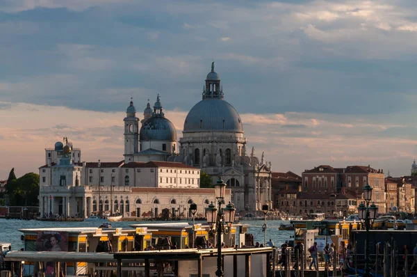 Venezia in un giorno leggermente piovoso — Foto Stock