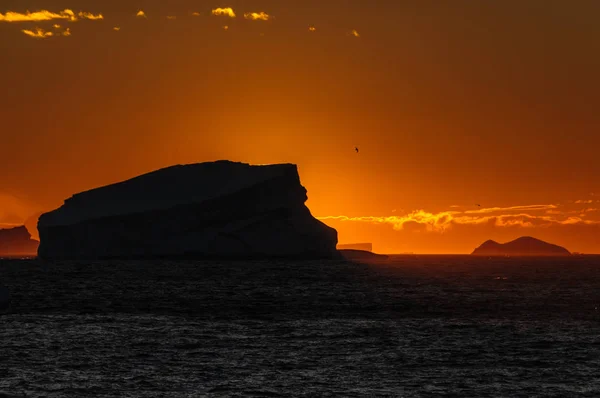 Puesta de sol sobre el mar de Weddell — Foto de Stock