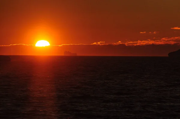 Pôr do sol sobre o mar de Weddell — Fotografia de Stock