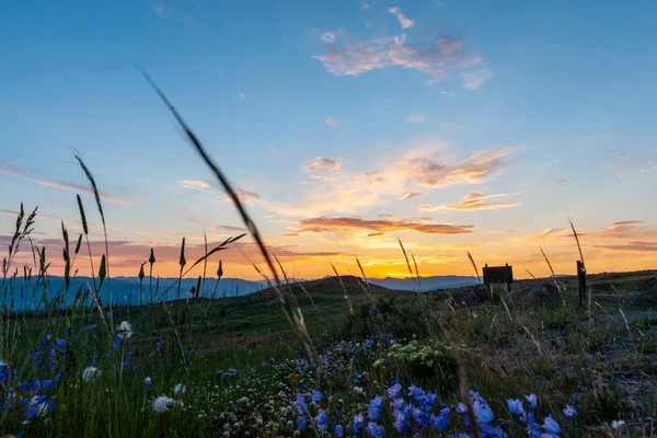 Sunrise over Northern Yellowstone — Stock Photo, Image