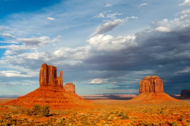 Monument Valley'de klasik batı imgeleri