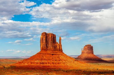 Monument Valley'de klasik batı imgeleri