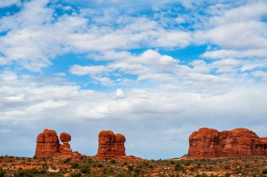Arches Milli Parkı'nda bir yaz öğleden sonra