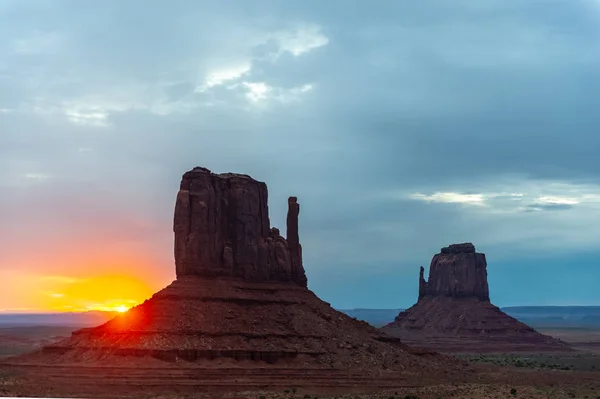 Klasszikus nyugati képek a Monument Valley-ben — Stock Fotó