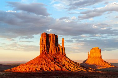 Monument Valley'de klasik batı imgeleri