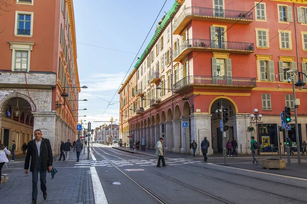 Nice Francie Března 2018 Slunce Svítí Fasádě Budovy Typické Architektury — Stock fotografie