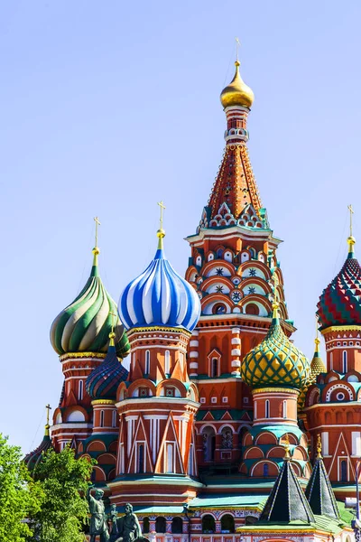 Moskva Rusko Května 2018 Kopule Basil Cathedral Katedrála Pokrovsky Jedním — Stock fotografie